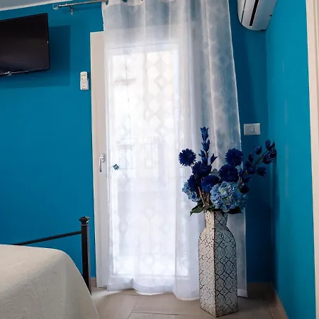 Guest house Flower House *