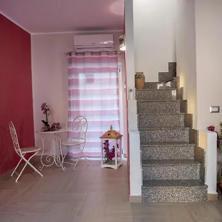 Flower House Konukevi